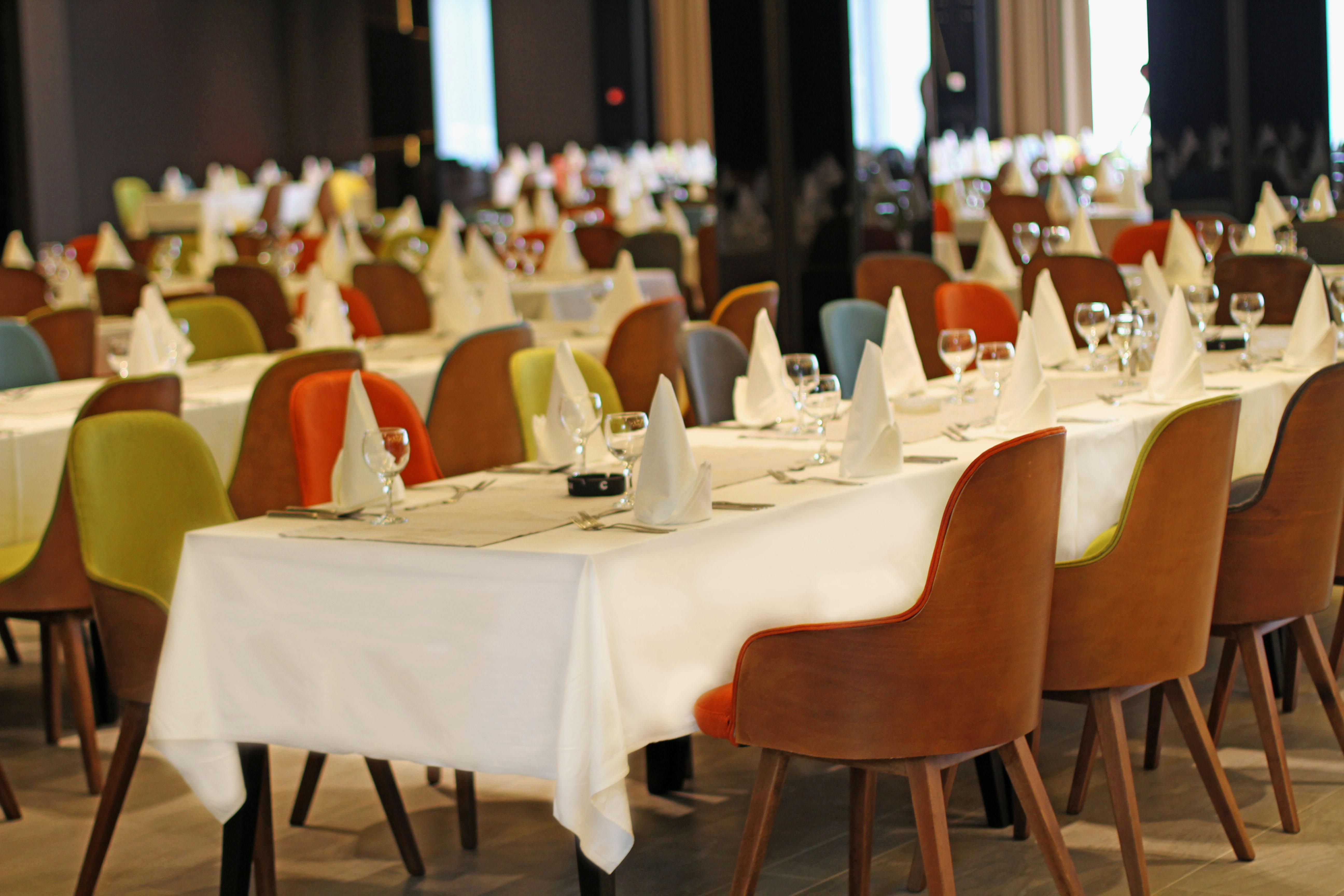 Hotel Hills Sarajevo Congress & Thermal Spa Resort Ilidža Exterior foto A restaurant in Beijing