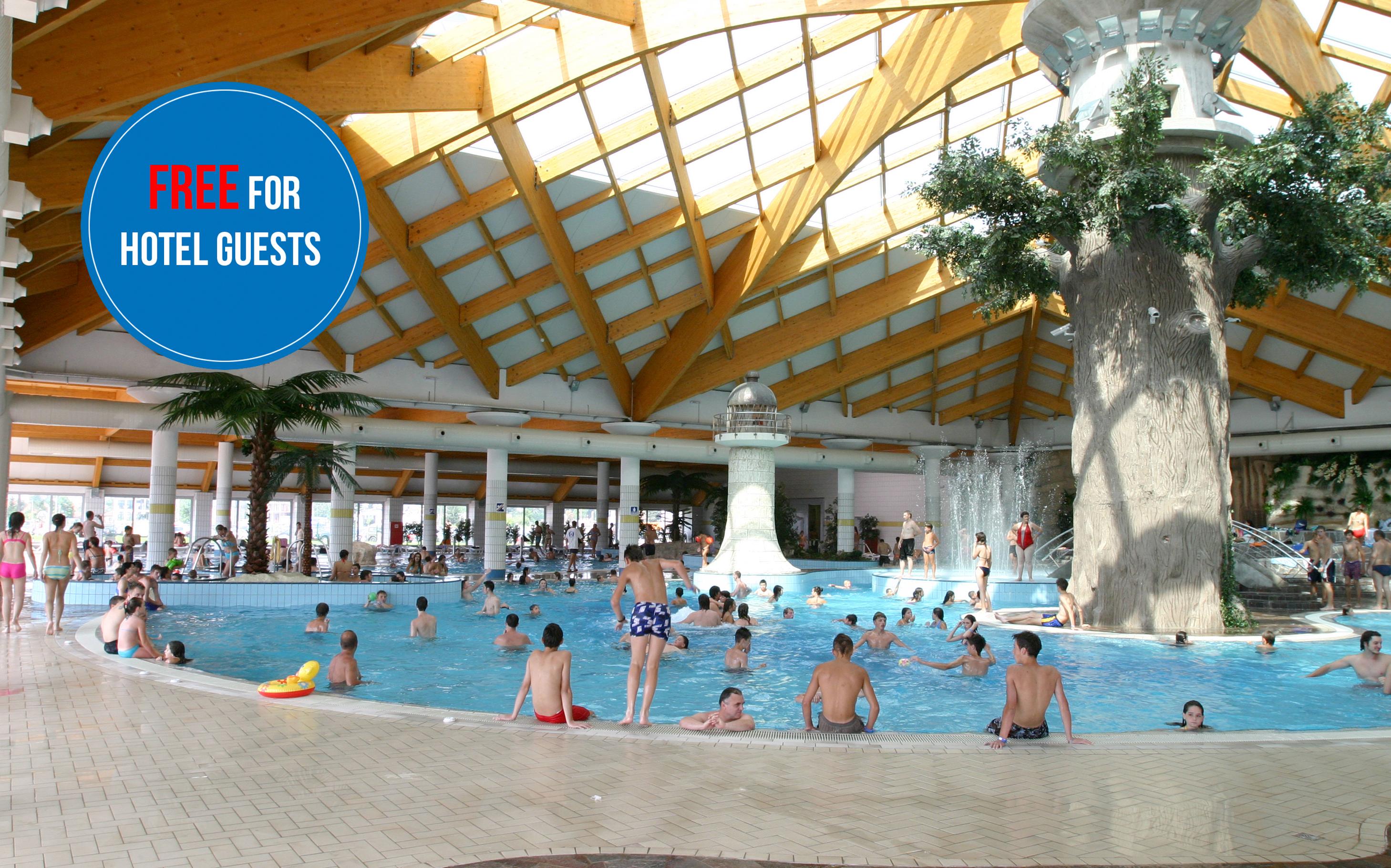 Hotel Hills Sarajevo Congress & Thermal Spa Resort Ilidža Exterior foto The swimming pool
