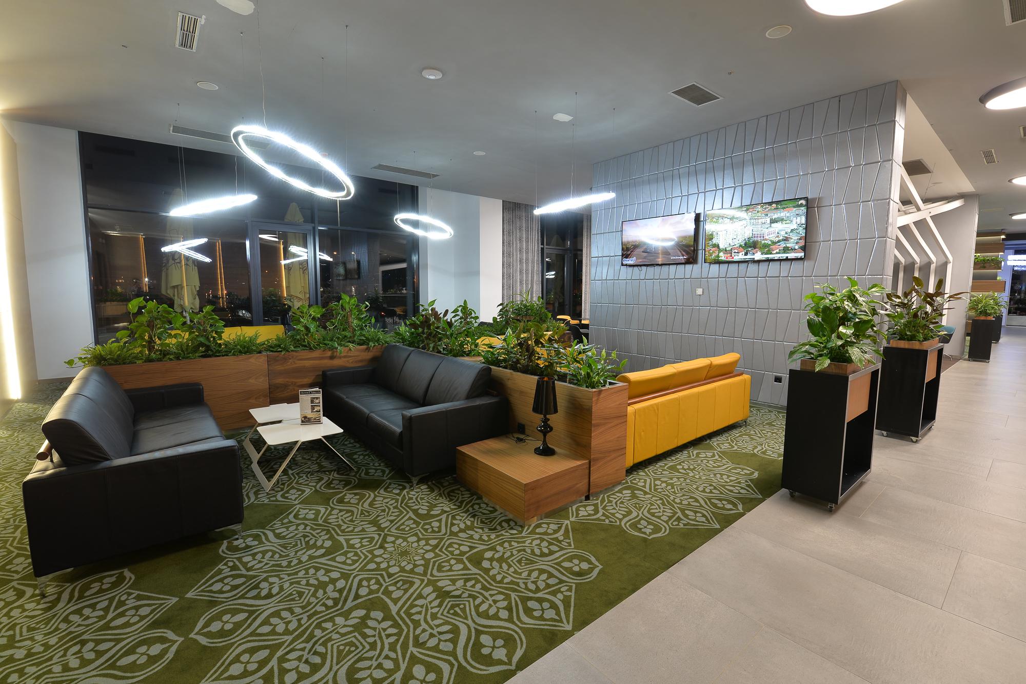 Hotel Hills Sarajevo Congress & Thermal Spa Resort Ilidža Exterior foto The lounge at the airport