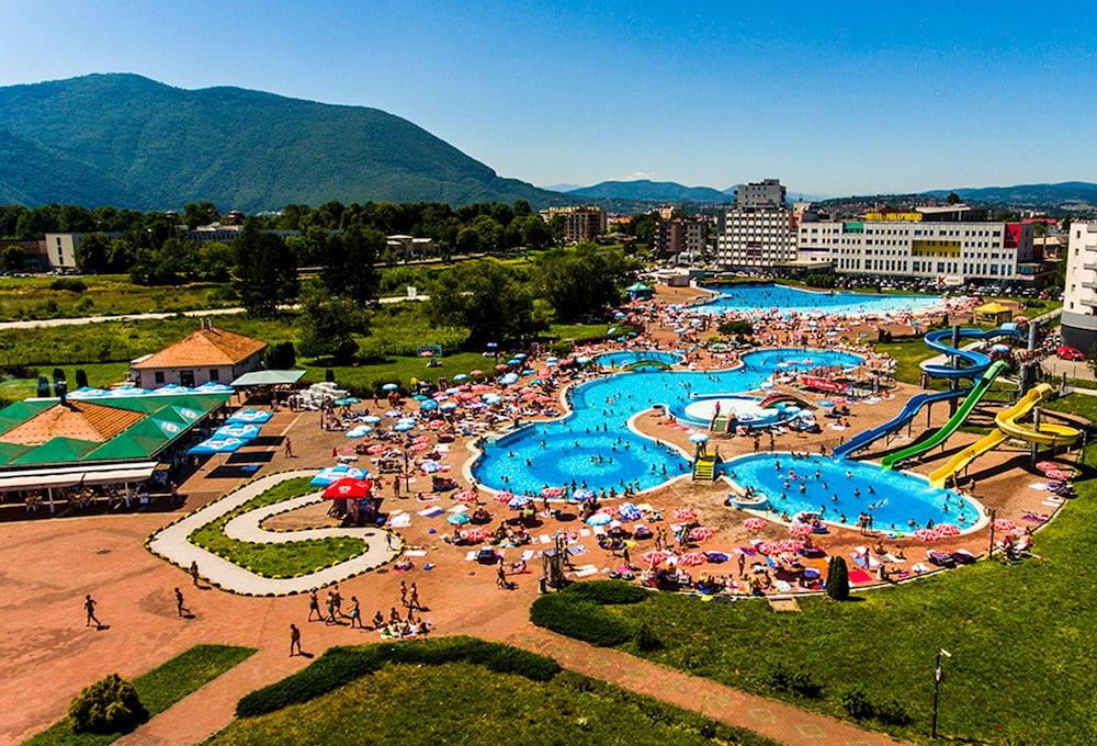 Hotel Hills Sarajevo Congress & Thermal Spa Resort Ilidža Exterior foto Aquapark Podgorica